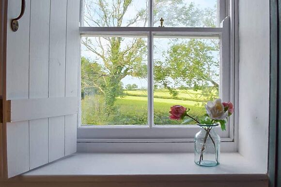 Gamekeepers Cottage in Newchapel