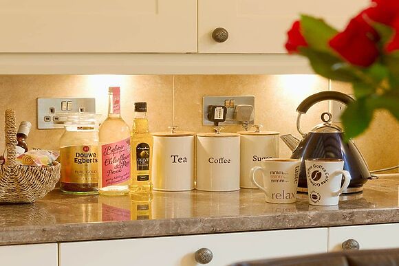 Owls Hoot at Serenity Cottages