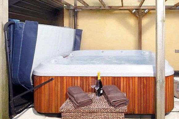 Oak Cottage at Serenity Cottages