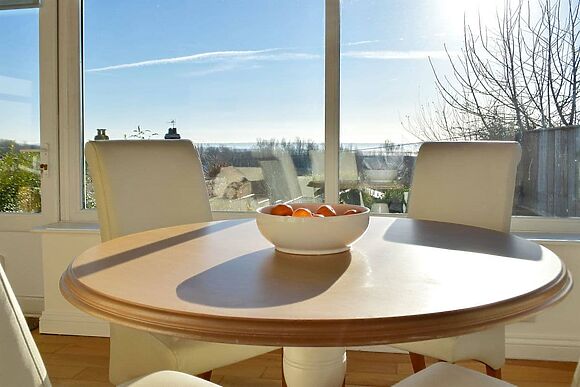 Sweet Pea Cottage in Pwll