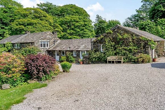 Low Jock Scar Country Estate