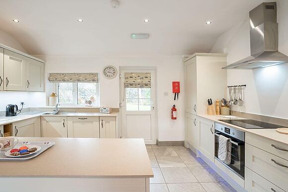 Low Jock Scar Country Estate