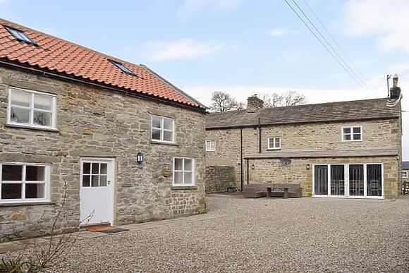 Pear Tree Cottage And The Granary