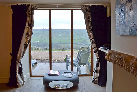 Mia Cottage in Buckley Green