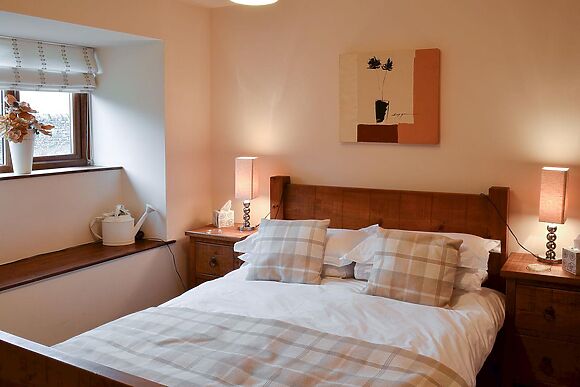 Mia Cottage in Buckley Green