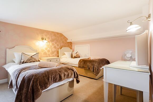 Thirley Cotes Farmhouse