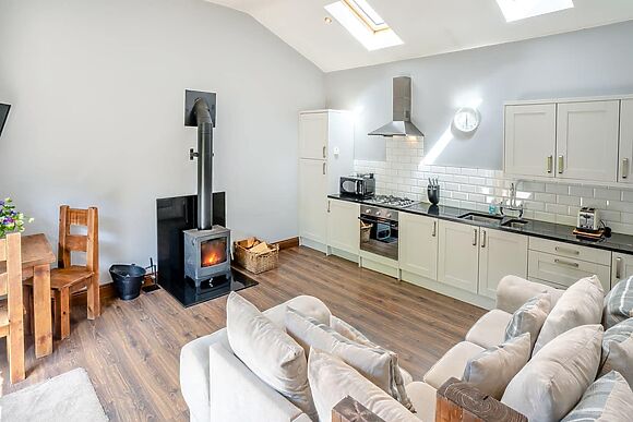 Poppy Lodge at Tavern Cottages