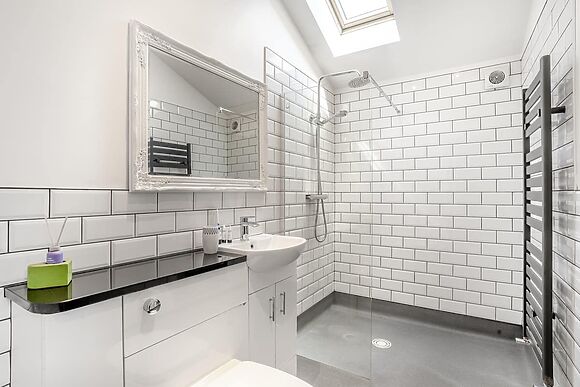 Poppy Lodge at Tavern Cottages