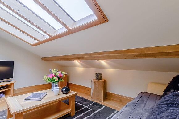 Otter Tarn: Mungeon Barn