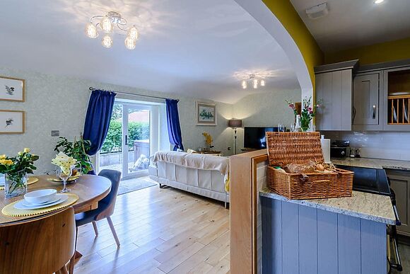 Bee’s Cottage in Staintondale