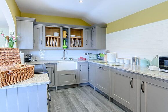 Bee’s Cottage in Staintondale