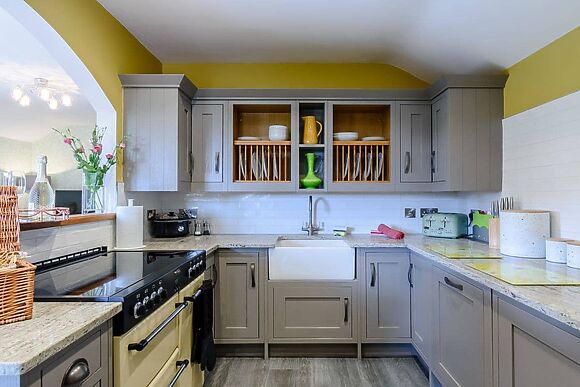 Bee’s Cottage in Staintondale