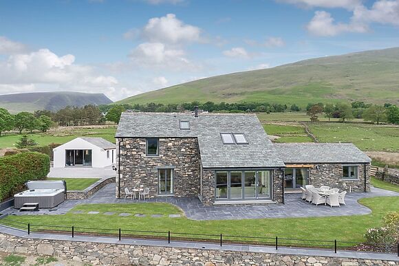 The Hoggest And Annexe