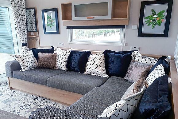 Lake Vyrnwy Luxury Glamping Pod