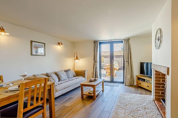 Knoll Cottage at Burton Row