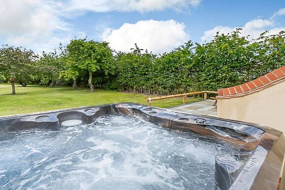 Millstone Barn at Windmill Barns