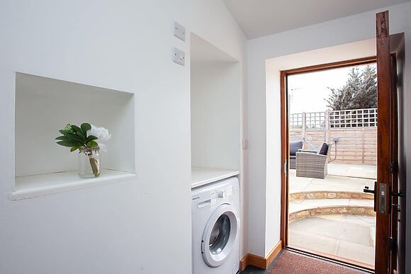 Poppy Cottage at Manor Farm