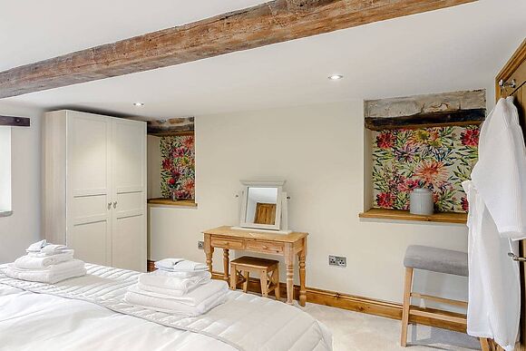 Alton Hall Cottage in Alton