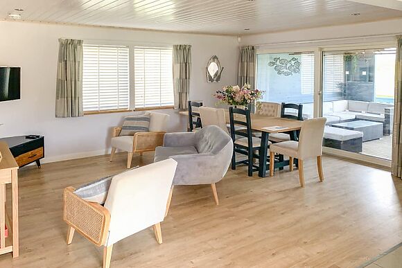 Twin Oaks in Fritton