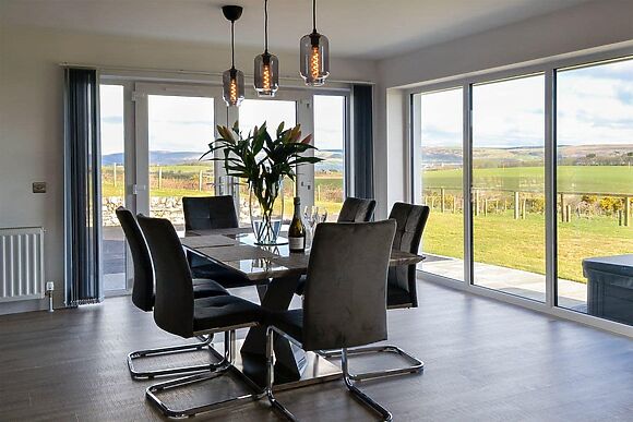 Dinduff Lodge