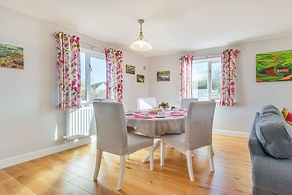 Cuckoo Hill Lodge in Rhayader