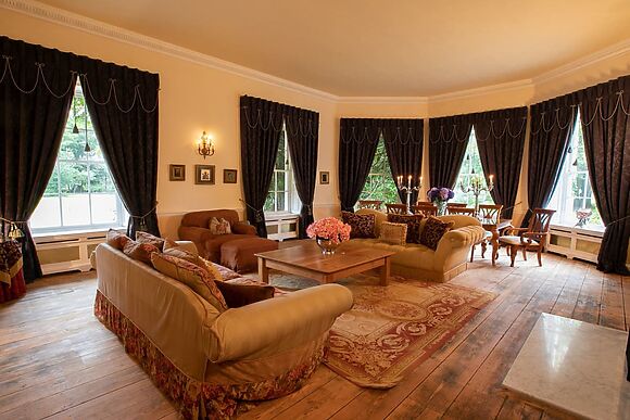 Walcot Hall