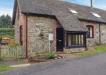Boyne Arms Cottage in Burwarton