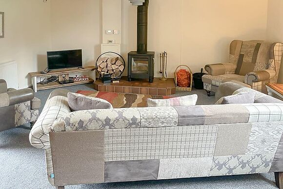 Boyne Arms Cottage in Burwarton