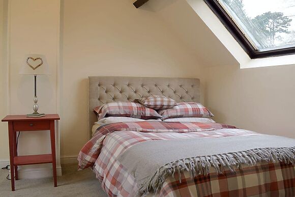 Boyne Arms Cottage in Burwarton