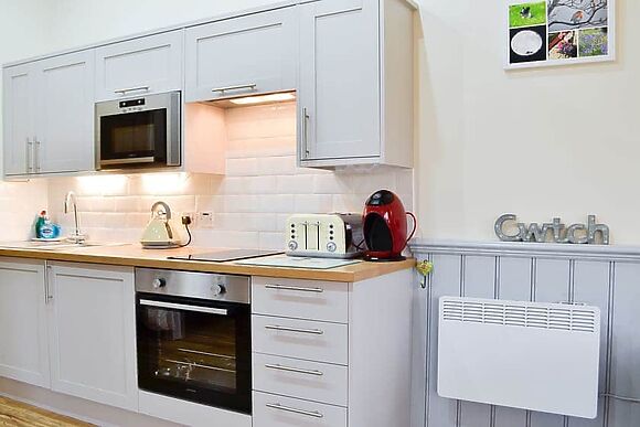 Ty Nant in Lower Chapel