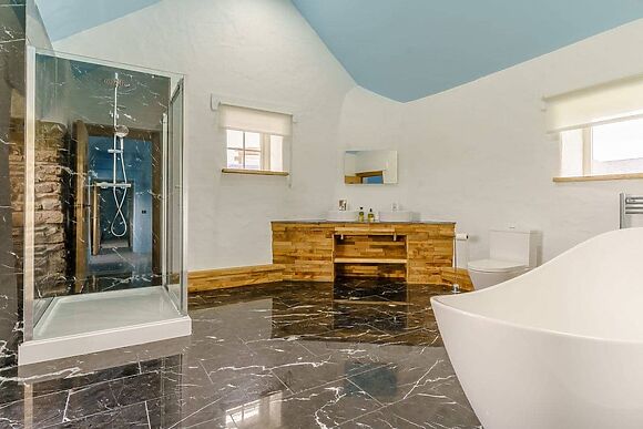 The Cowshed at Musselwick Farm