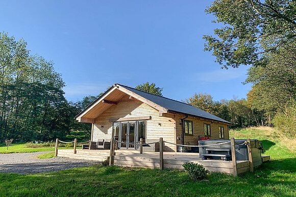 Cadno at Glanyrafon Lodges