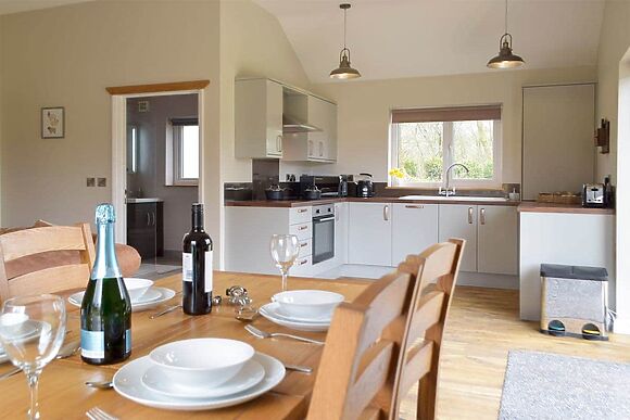 Cadno at Glanyrafon Lodges