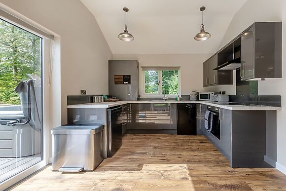 Dwrgi at Glanyrafon Lodges