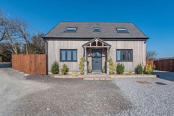 Moonlight at Talog Country Retreat