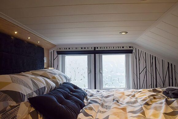 Lake Vyrnwy Luxury Glamping Pod 2