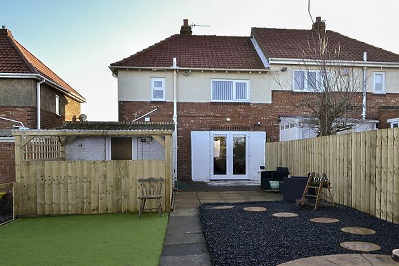 Seashells by the Sea