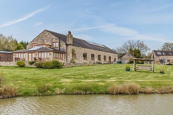 Lakeside View at White Chimnies