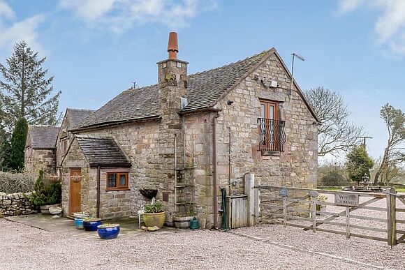 Lakeside View at White Chimnies