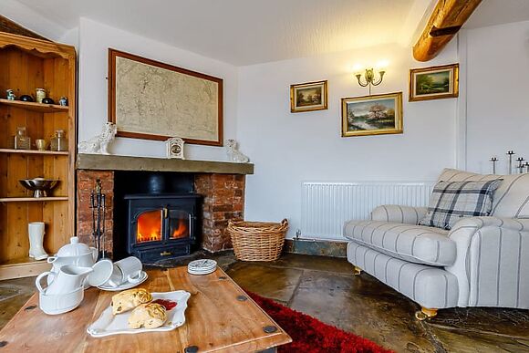 Lakeside View at White Chimnies