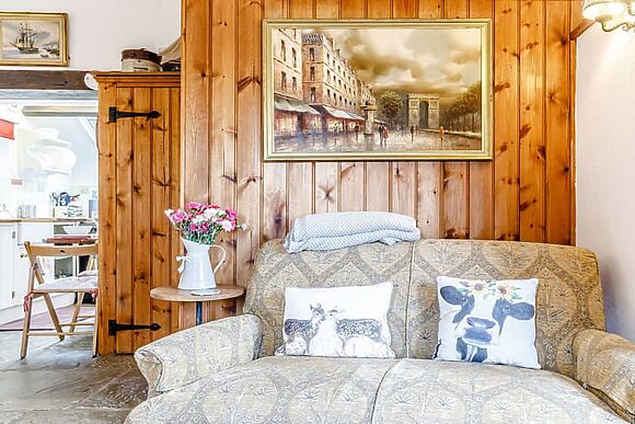 Lake Cottage at White Chimnies