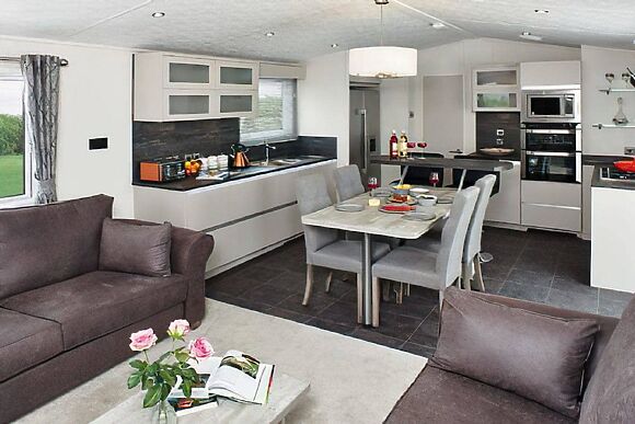 Sunflower Retreat in Swarland