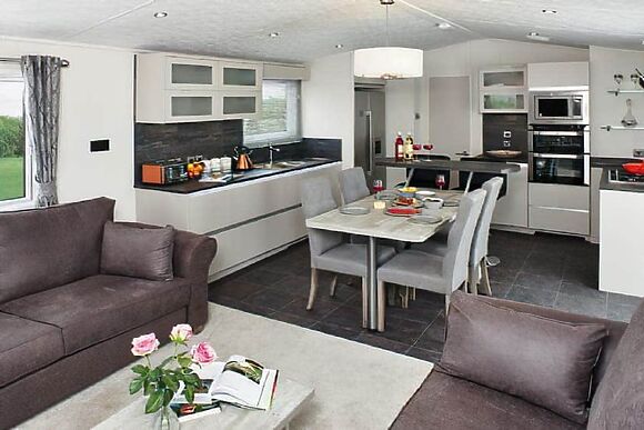 Sunflower Retreat in Swarland