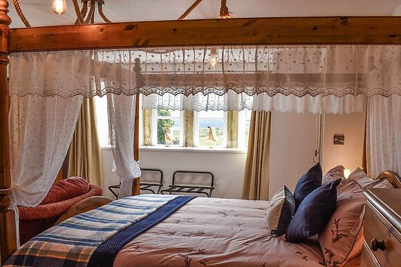 Goosander Cottage in Holme