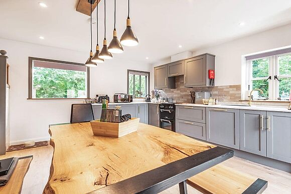 Silhouette’s Stable at The Osiers