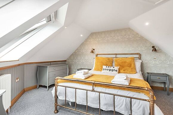 Silhouette’s Stable at The Osiers