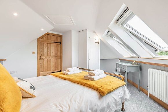 Silhouette’s Stable at The Osiers