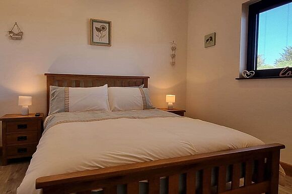 Dronefield Lodge in Somerton