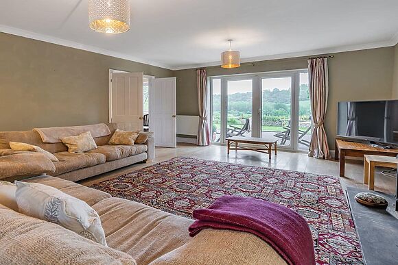 Taliaris Isaf in Llandeilo