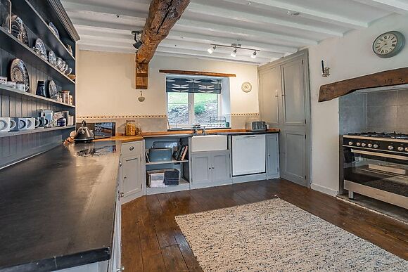 Taliaris Isaf in Llandeilo